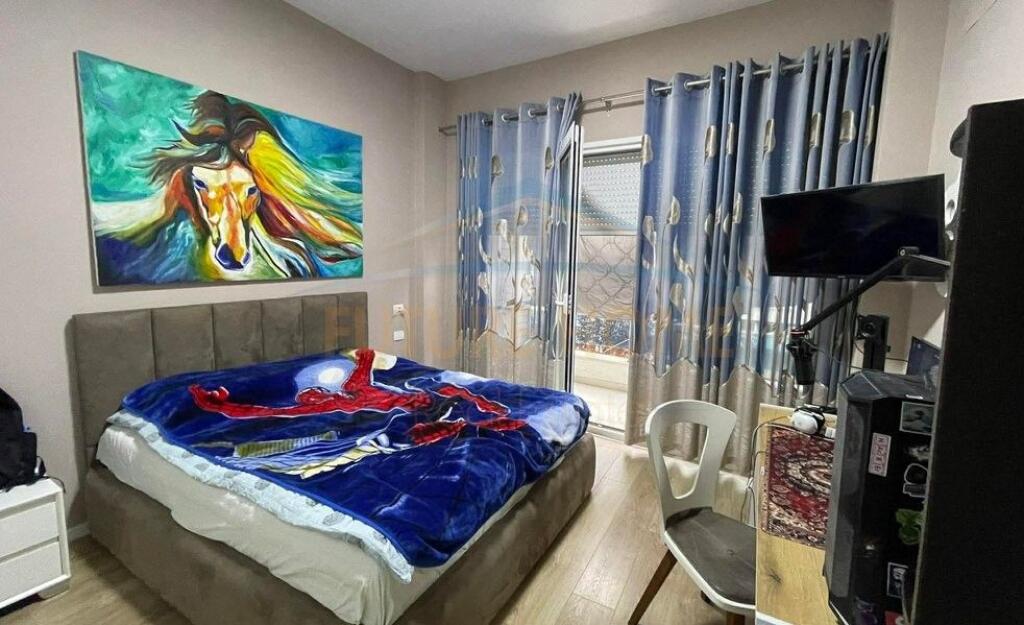 Shitet , Apartament 2+1,Kopshti Zoologjik,Tirane