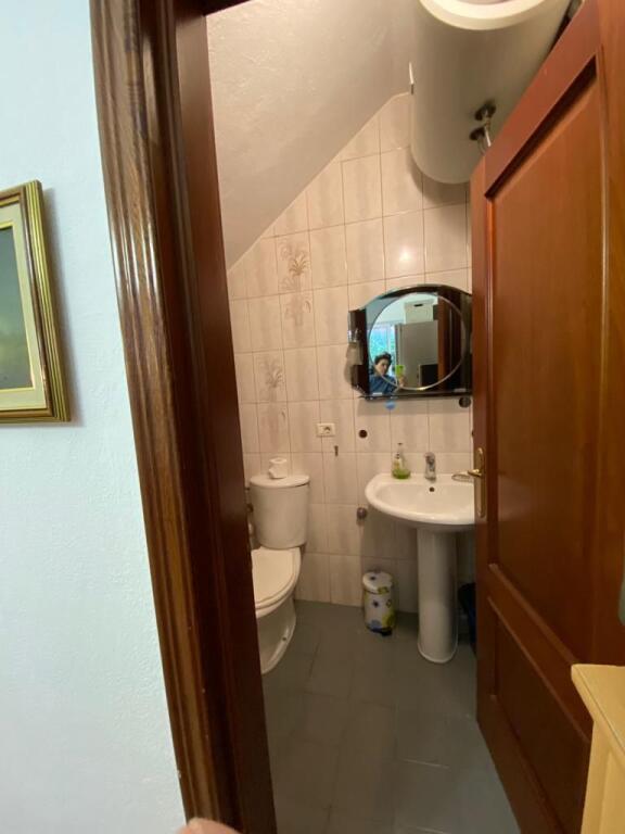 🏡Jepet me qera Apartament Dublex 4+1+2  📍Adresa : 21 Dhjetori Afer Mondjalit