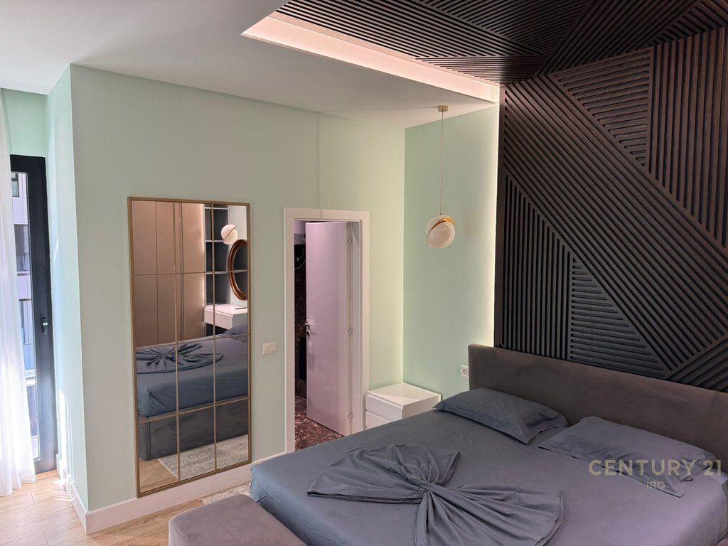 JEPET ME QIRA APARTAMENT 2+1+2 TEK ''KOMPLEKSI SQUARE 21'' !