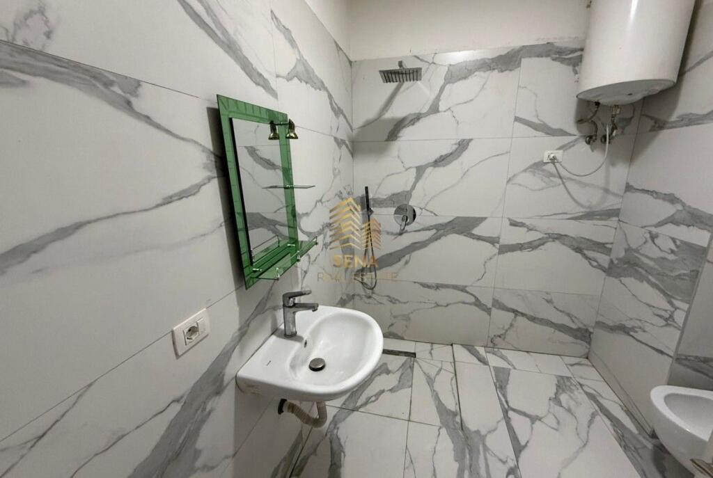 Qira, Apartament, 1+1+blk, Rruga e Dibres, 450 Euro/muaj