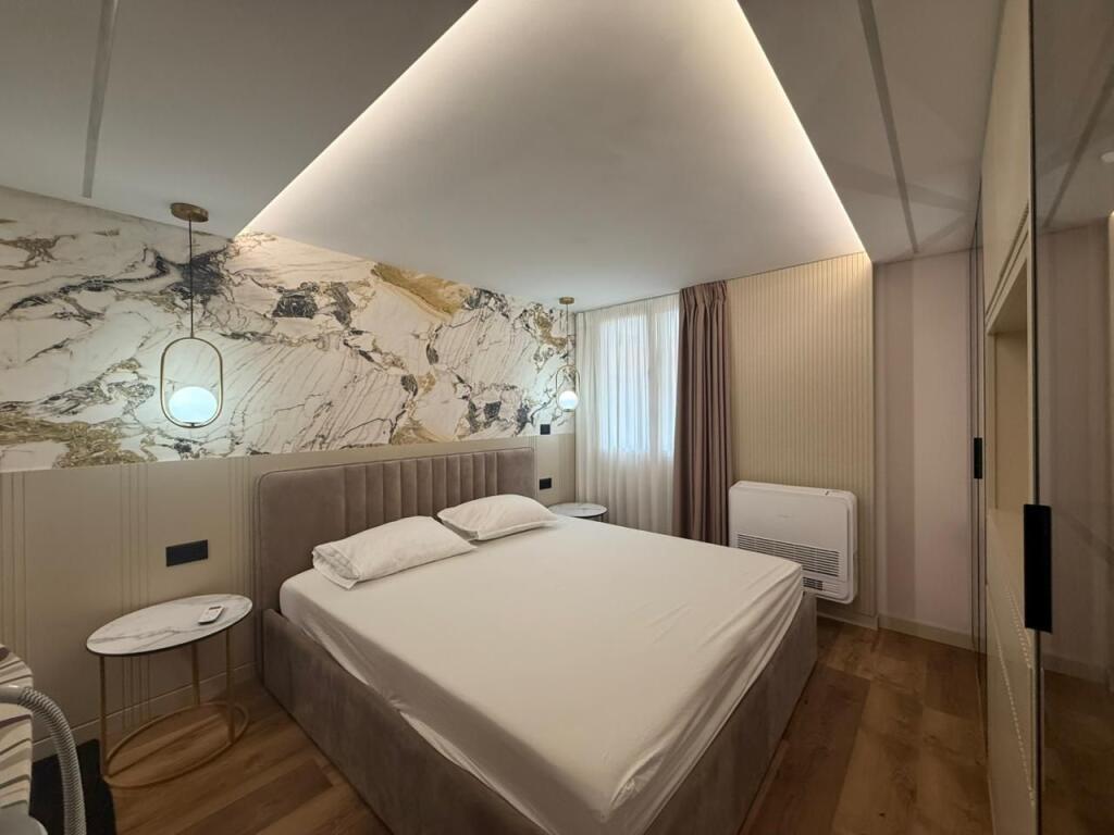 📌 Duplex Modern me Qira – Liqeni i Thatë