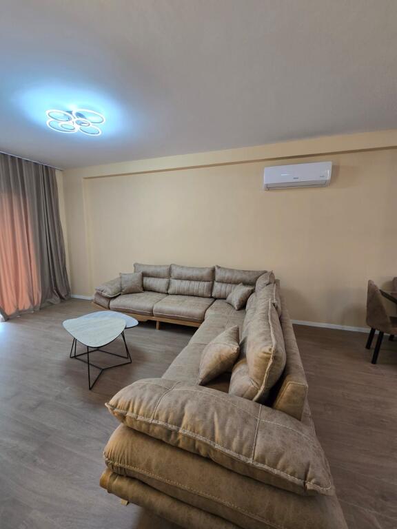 📌Jepet me qira apartament 2+1 në Liqenin e Thatë, pranë Forest Green