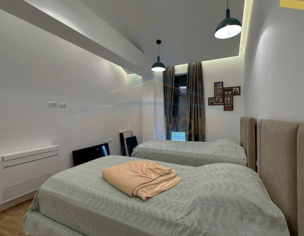 Qira, Vilë 2-Katëshe, TEG