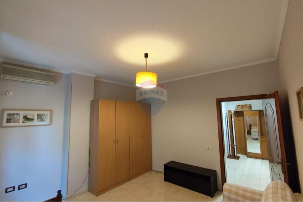 Apartament - Për Shitje - Rruga Ali Demi, Tiranë (ID: 530551001-145)