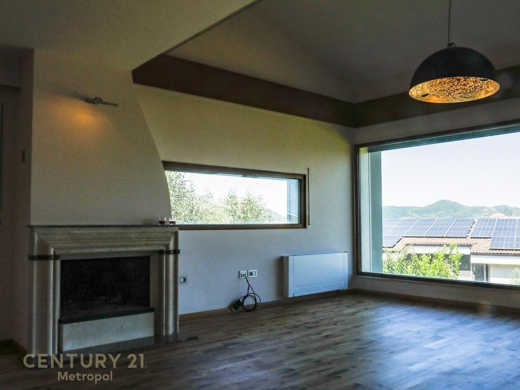 Luxury Villa for Sale – Long Hill Residence