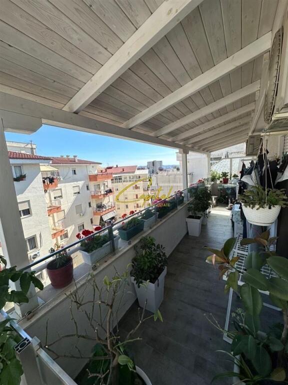 SHITET APARTAMENT 3+1 FRESKU 22.000.000 LEKE