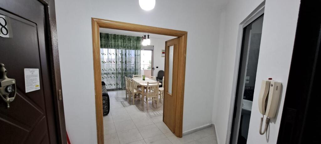 🏡 APARTAMENT ME QERA 1+1 📍 Te Toçaku, plazh Durres