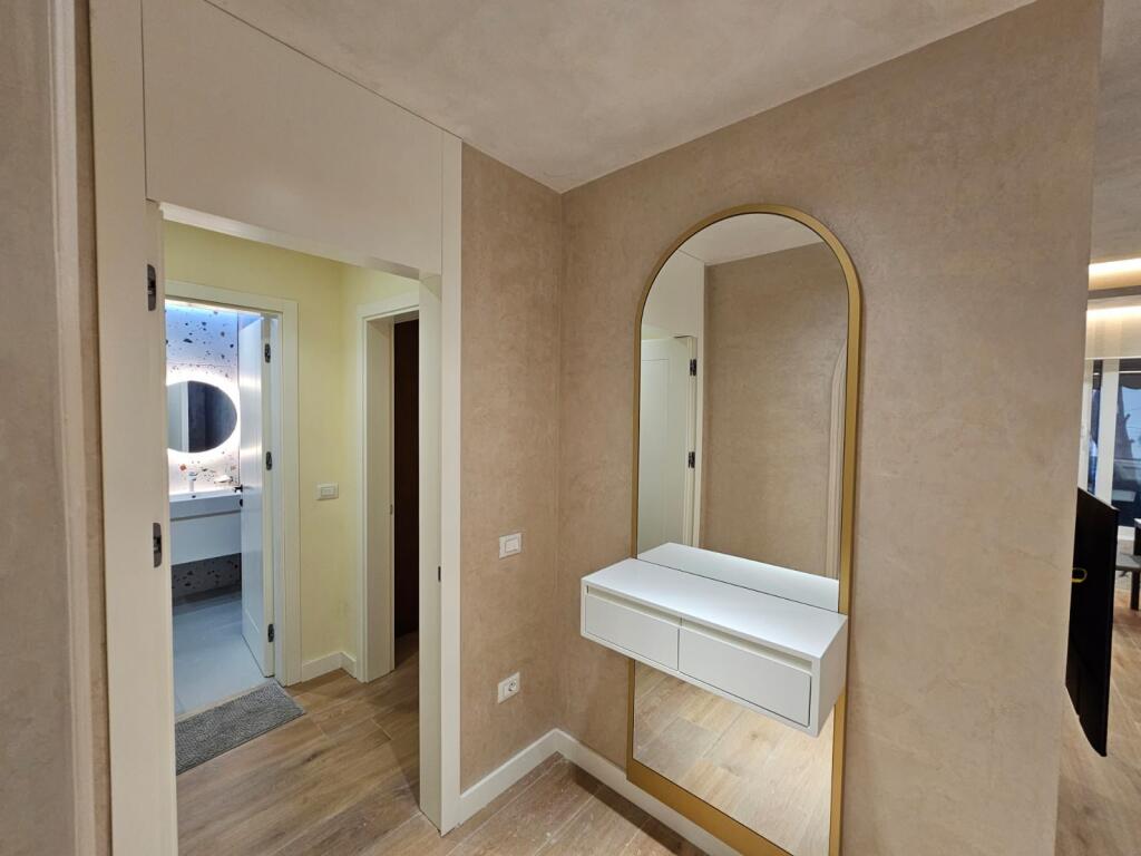 Shitet super apartament 2+1+ depo ne zonen e malit te robit