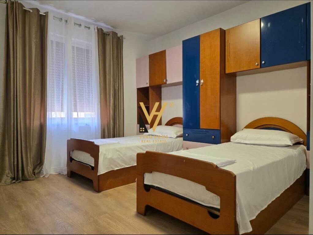 JEPET APARTAMENT 2+1+BLK ME QIRA TE KOMUNA E PARISIT 850 EURO