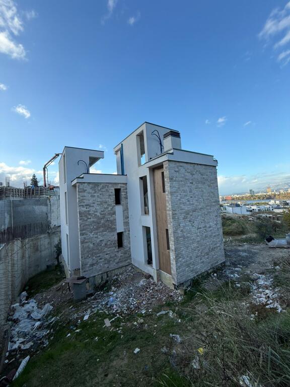 VILE PER QERA TEK ZONA LIQENIT TE THATE