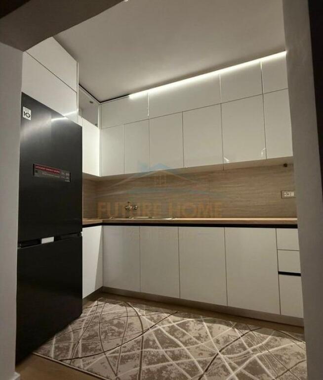 Shitet,Apartament 2+1,Shkolla 1 Maj Alidemi,Tirana