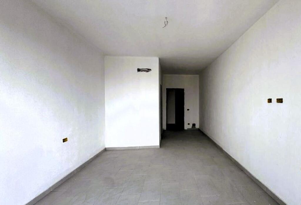 Apartament 3+1+2 + post parkimi te perfshire ne cmim tek Mine Peza!