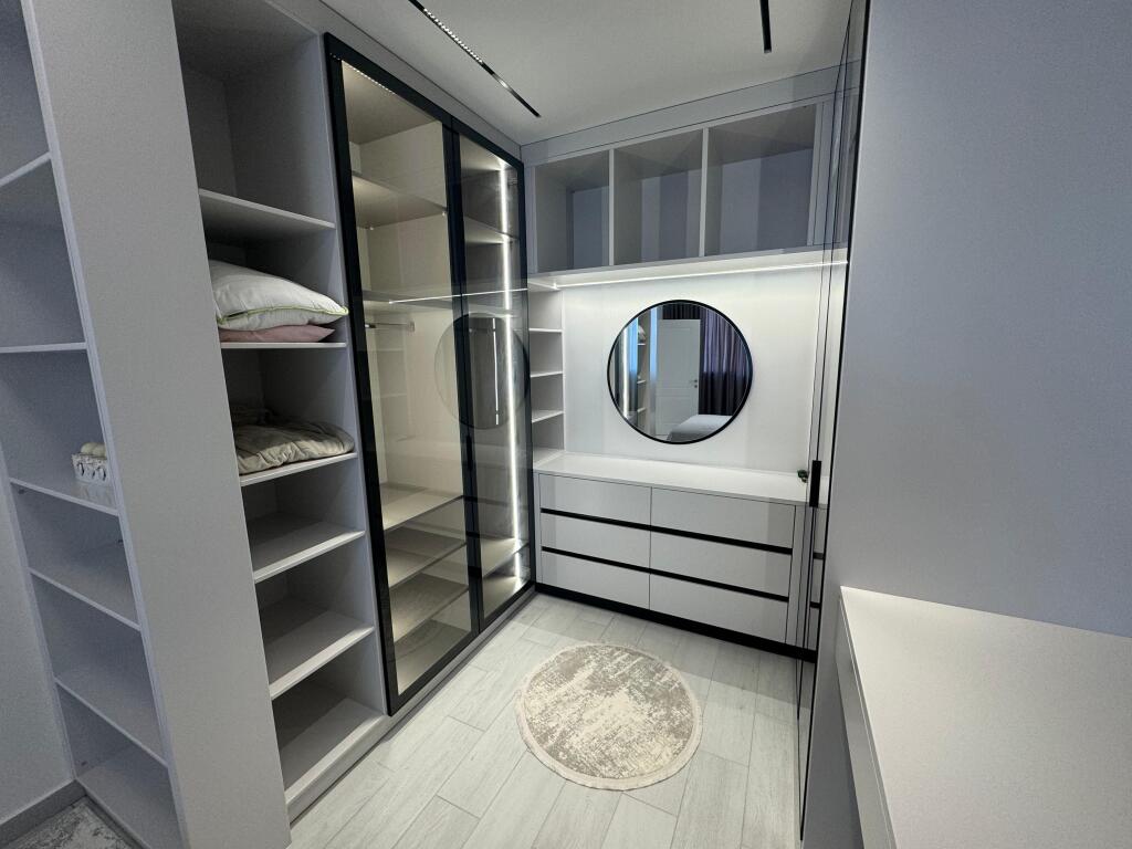 📣 SUPER RENT Apartment 1+1 With Parking 📍 River Residence 🛣️ "Nexho Konomi" Street ✨   🏢 New Building  🪜 9th Floor (With Elevator)  🛋️ Furnished In A Modern Way With Architect  ✅ Balcony With Free View   💶 Price 650 Euro Undisputable