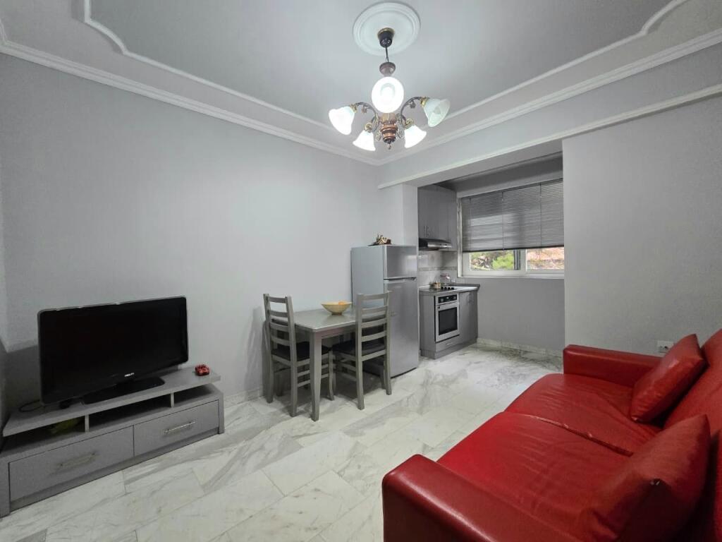 *Apartament 1+1 Me Qira | Stadiumi Dinamo*