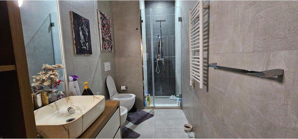 Apartament 2+1 në shitje në Ali Demi, Tiranë