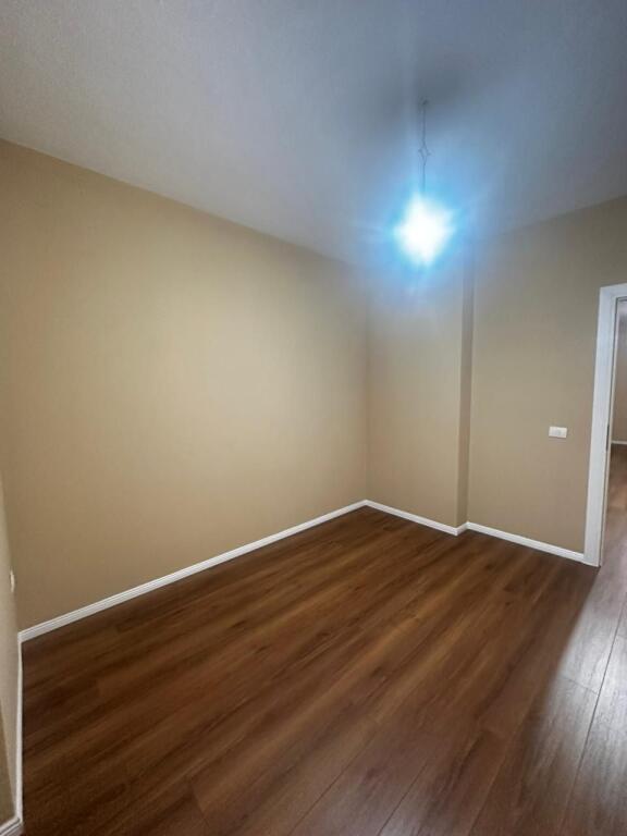 🏡 SHITET APARTAMENT 2+1 + 3 BALKONE POLICIA DURRES