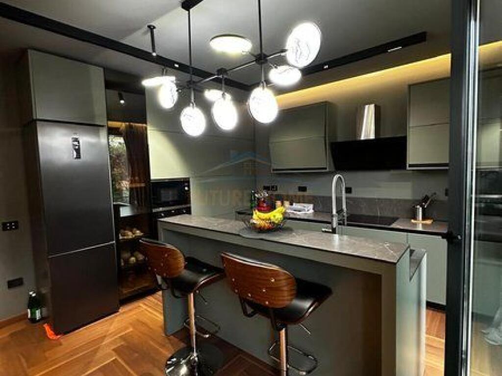 Shitje, Apartament 3+1+3+4 Poste Parkimi, Secret Garden Reidence, TEG, Tirane.