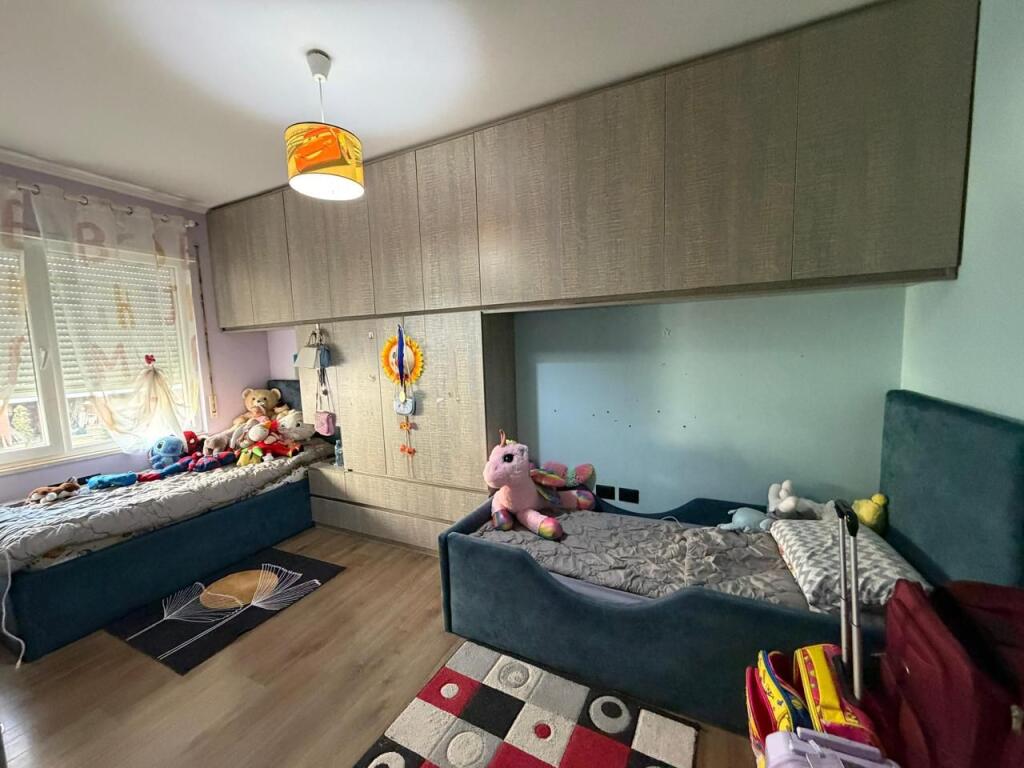 🏡 Apartament 2+1 në Shitje – Komuna e Parisit