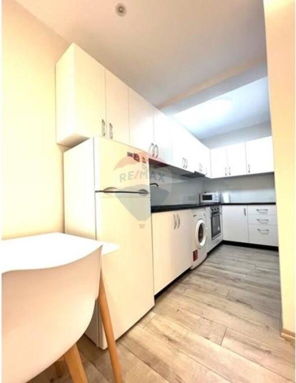 Apartment 1+1 for sale near Qemal Stafa Street in the New Bazaar area.