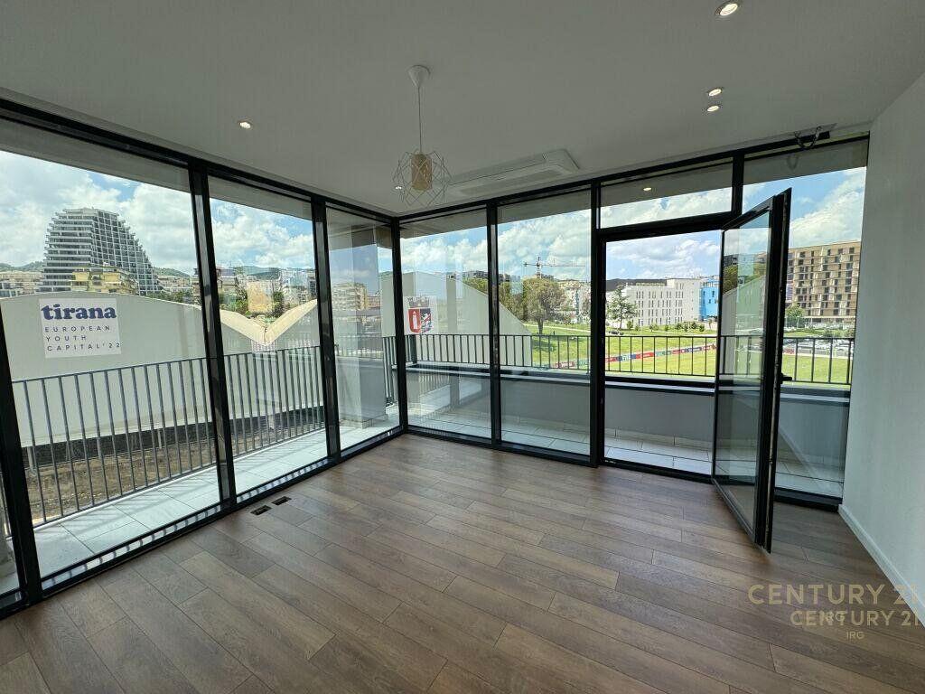 JEPET ME QIRA ZYRE + POST PARKIMI TEK RR. KOSOVAREVE !