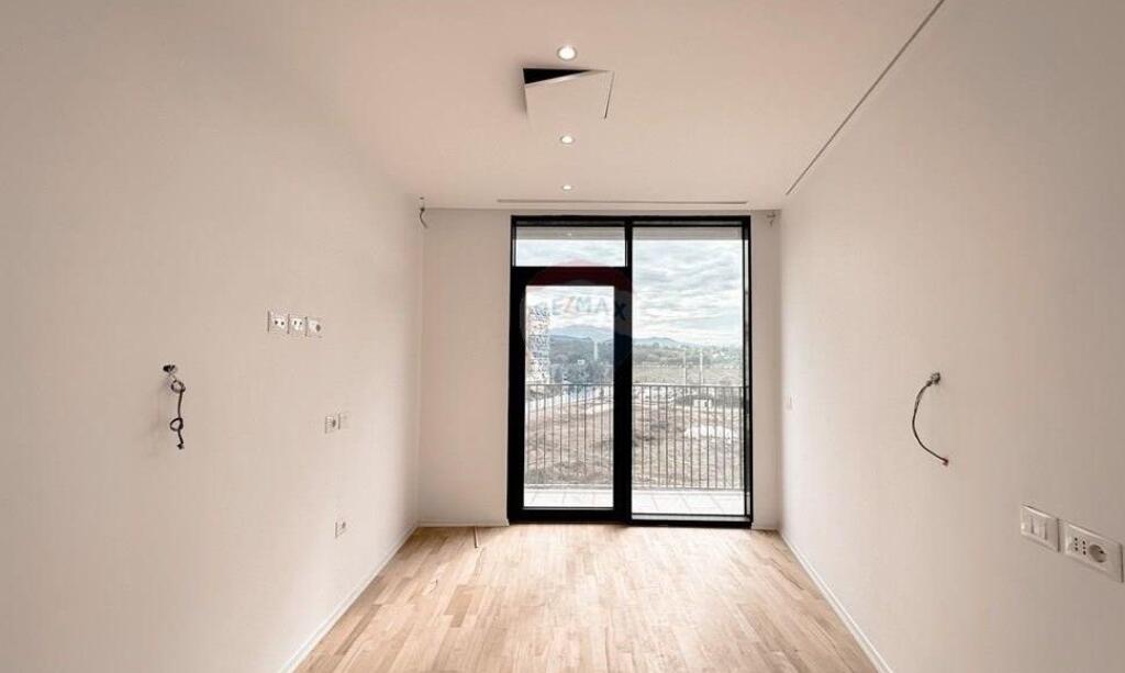 Apartament 2+1+2 - Për Shitje - Lake View, Tiranë ID: 530191062-68