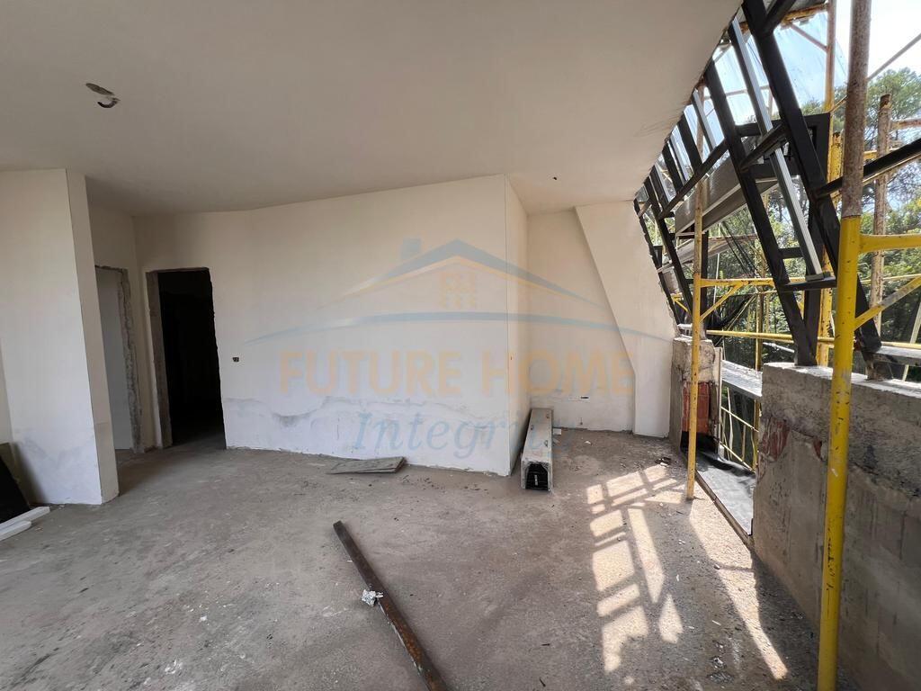 SHITET APARTAMENT 2+1 PRANE AIR ALBANIA