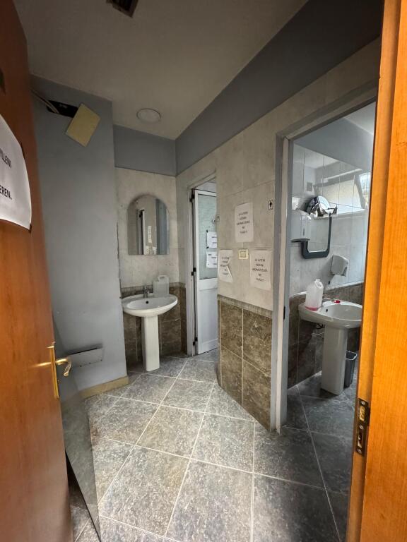 Jepet me Qera Ambient Biznesi