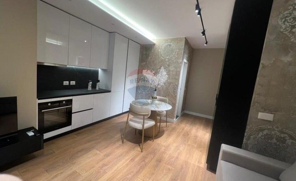 Apartament - Për Shitje - Sheshi Skënderbej, Tiranë!!!! ID: 530181095-235