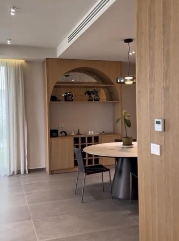 Shitet, Vilë Individuale, Kompleksi "San Pietro", Gjiri i Lalëzit