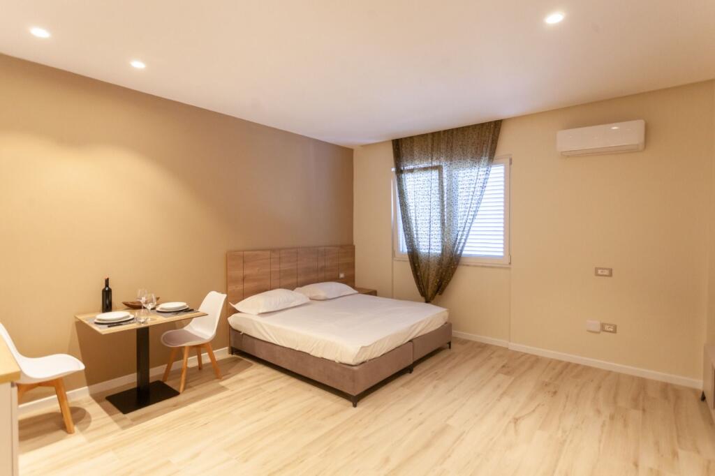 🏠GAZONIERE ME QERA 📍 STACIONI TRRENIT