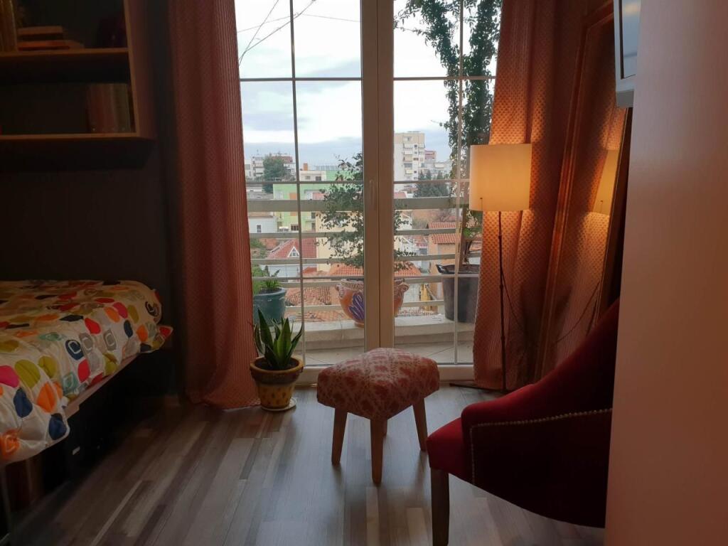 Apartament me qira – 2+1+2 , Shkolla e Kuqe