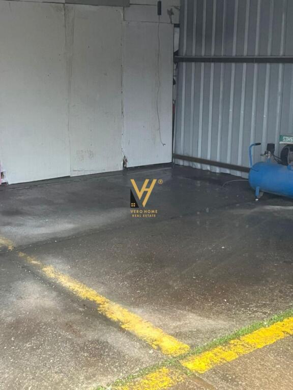 JEPET MAGAZINE 1.060 M2 ME QERA TE 5 MAJI 80.000 LEKE