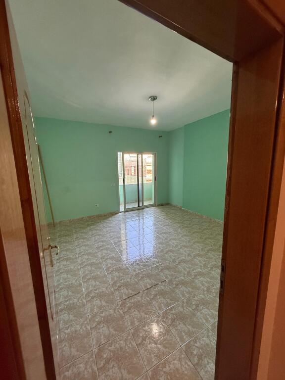 SHITET APARTAMENT 3+1 TEK KOMUNA E PARISIT