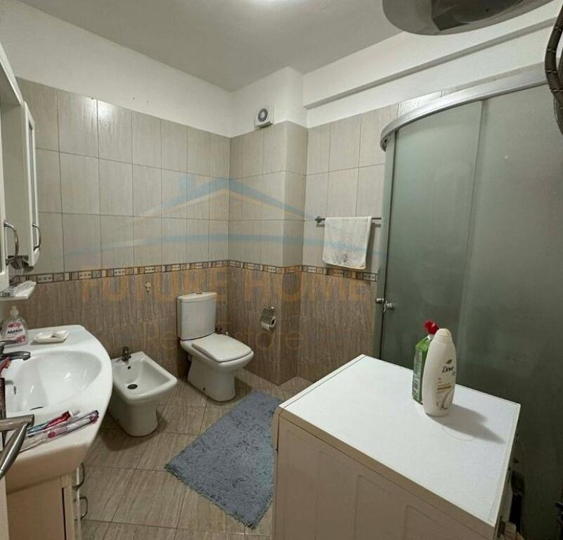 Shitet, Apartament 2+1, Unaza e Re , Tirane