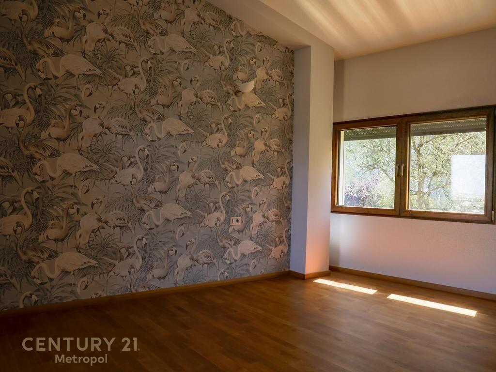 Luxury Villa for Sale – Long Hill Residence