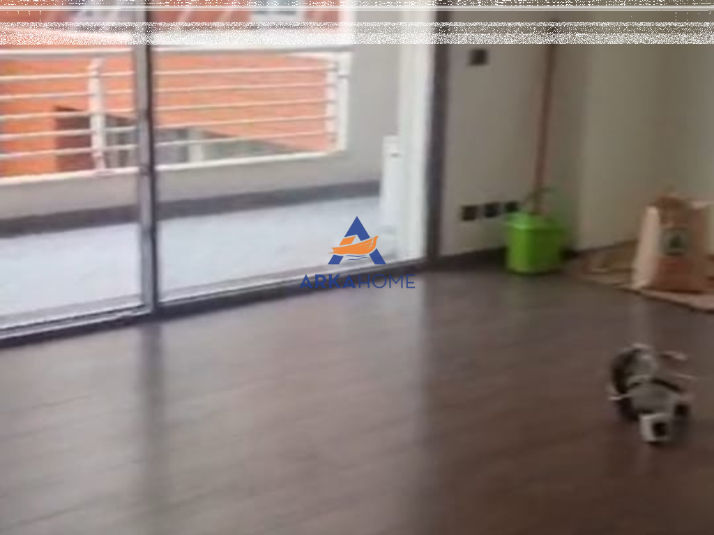 JEPET ME QERA ZYRA 70M2 "KOMPLEKSI DELIJORGJI" 700 EURO