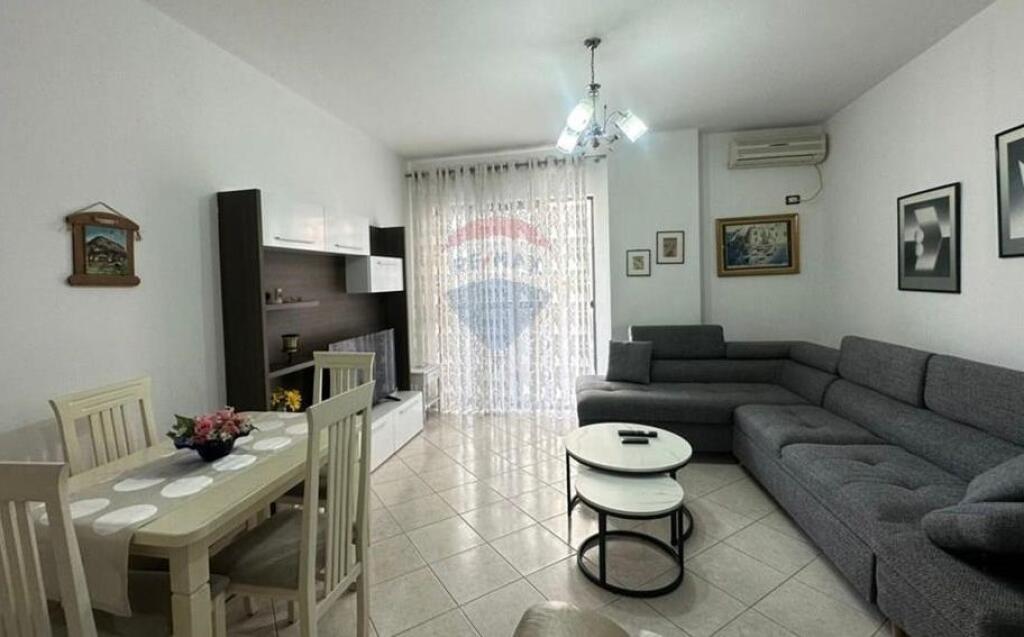 Appartamento 2+1+2 disponibile ad Astir