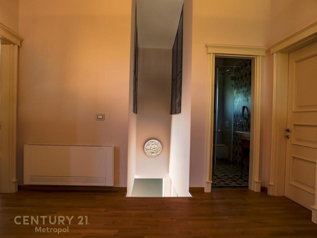 Luxury Villa for Sale – Long Hill Residence