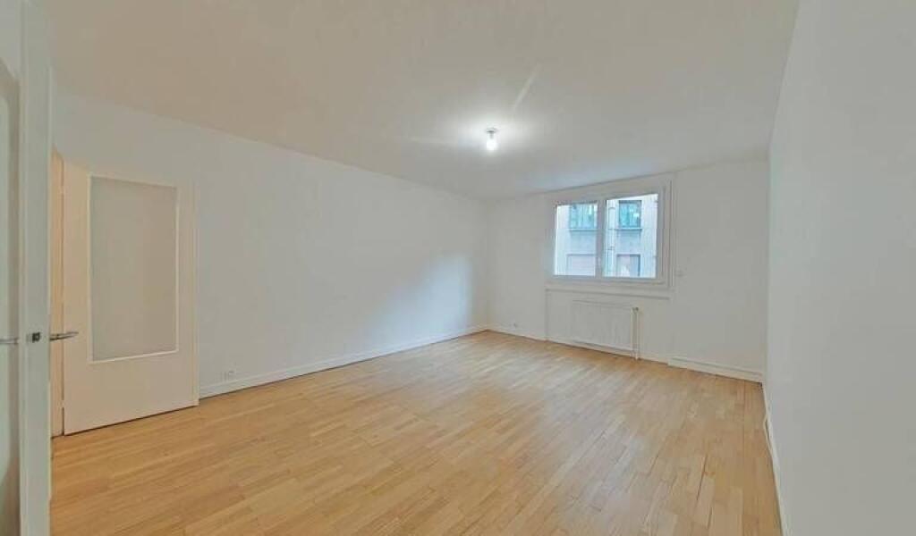 Zyre Me Qera 2+1 ne Astir (ID BZ2748) Tirane