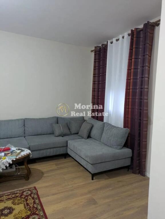 Hyrje private 2+1, Xhamlliku, 450 Euro/Muaj