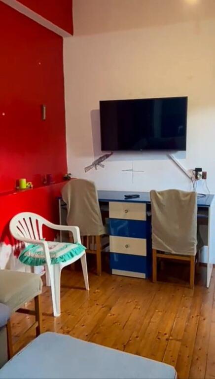 For Rent Entrance 1+1 in Laprakë,