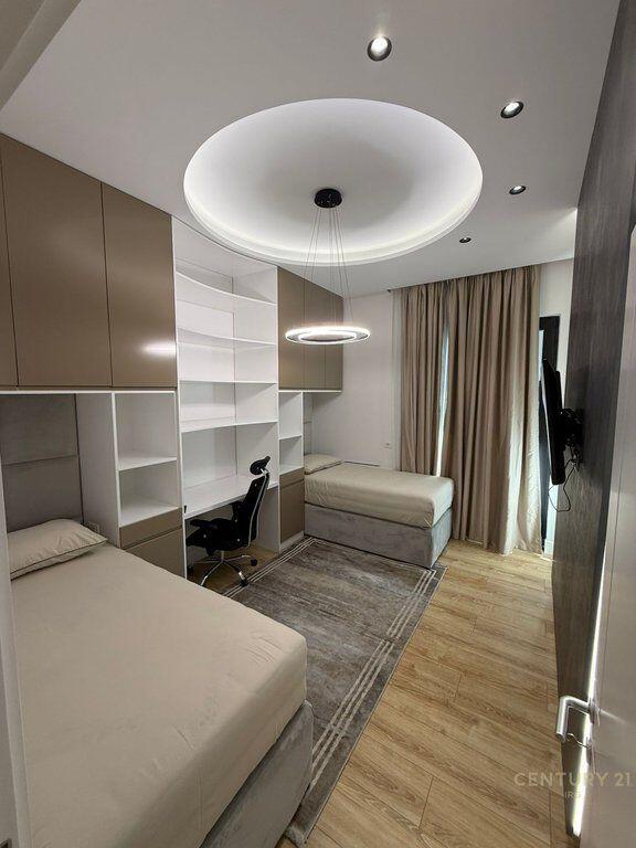 JEPET ME QIRA APARTAMENT 2+1+2 TEK ''KOMPLEKSI SQUARE 21'' !