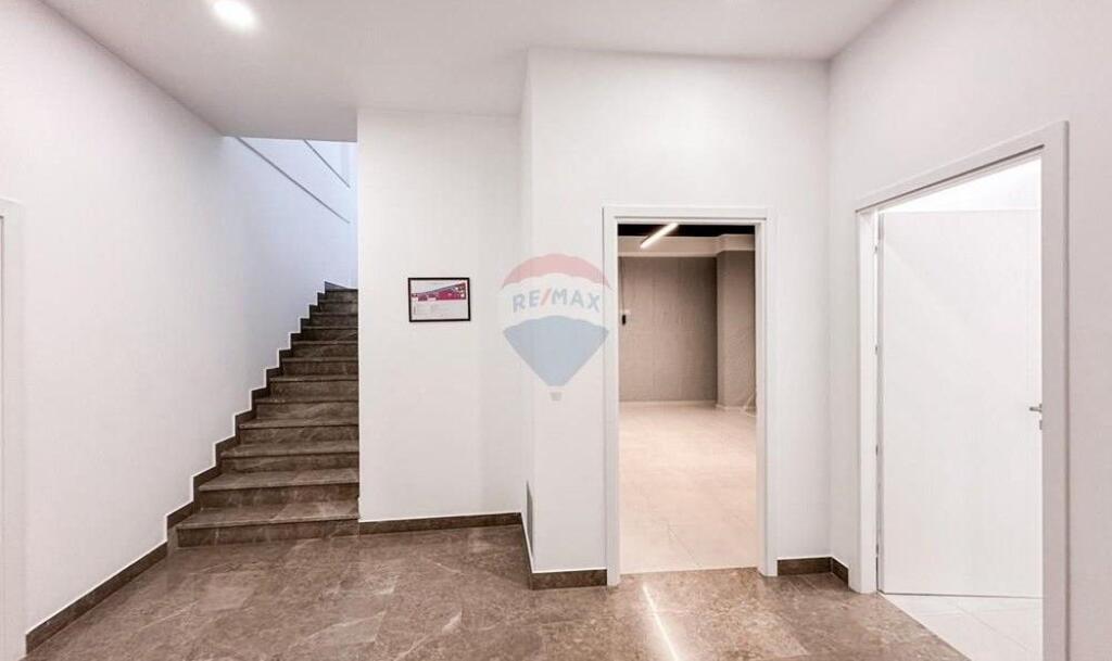 Ndërtesë - Për Qira - Sauk i Ri, Tiranë!!!!! (ID: 530291049-27)