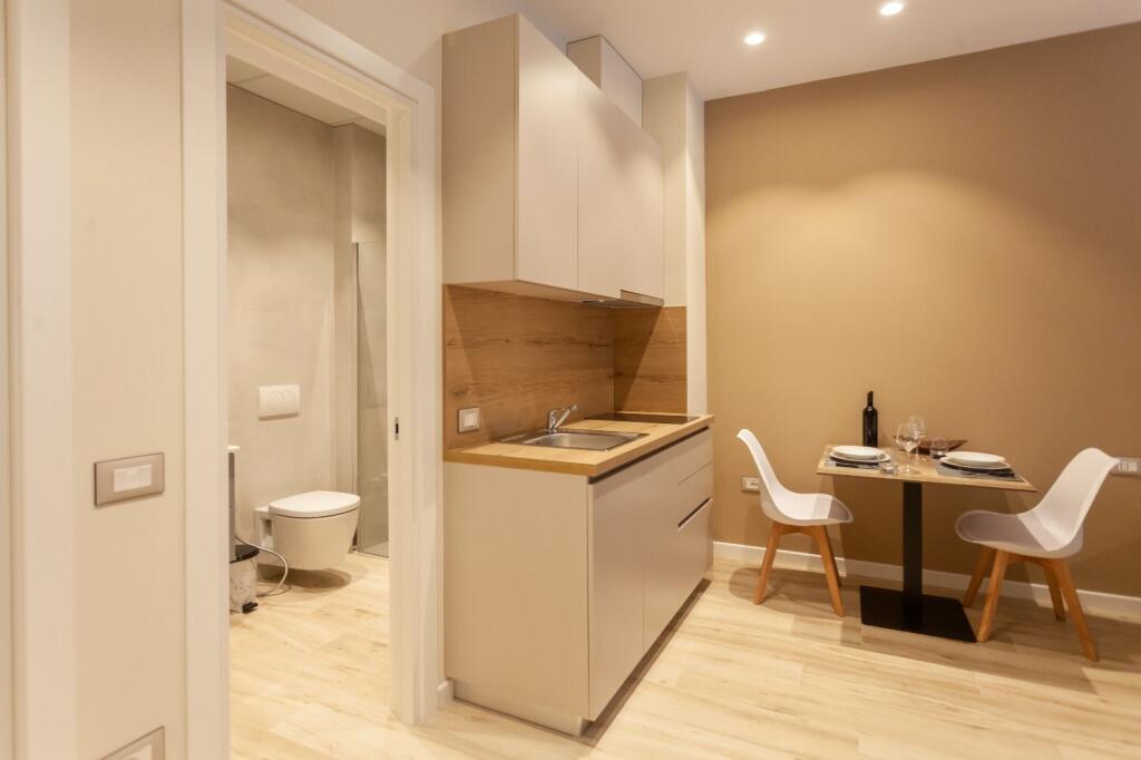 🏠GAZONIERE ME QERA 📍 STACIONI TRRENIT