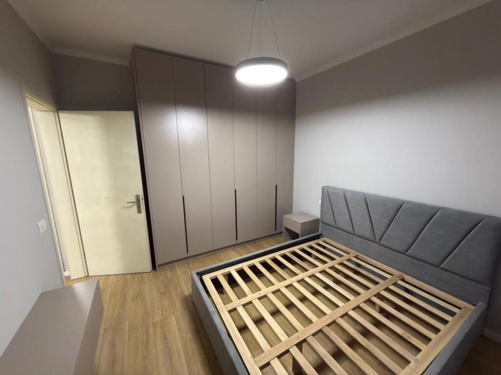 SHITET APARTAMENT 1+1 TEK ROTONDO , ASTIR 118.000 EURO