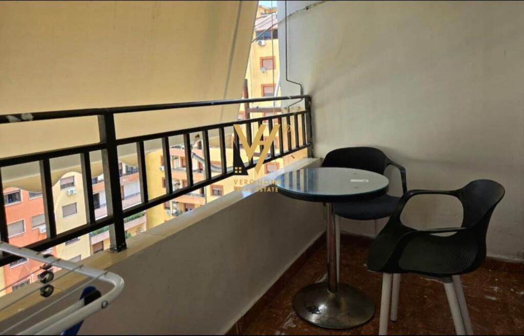 JEPET APARTAMENT 2+1+BLK ME QIRA TE KOMUNA E PARISIT 850 EURO