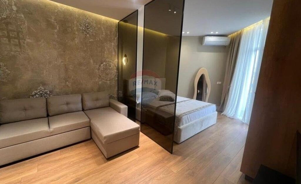 Apartament - Për Shitje - Sheshi Skënderbej, Tiranë!!!! ID: 530181095-235