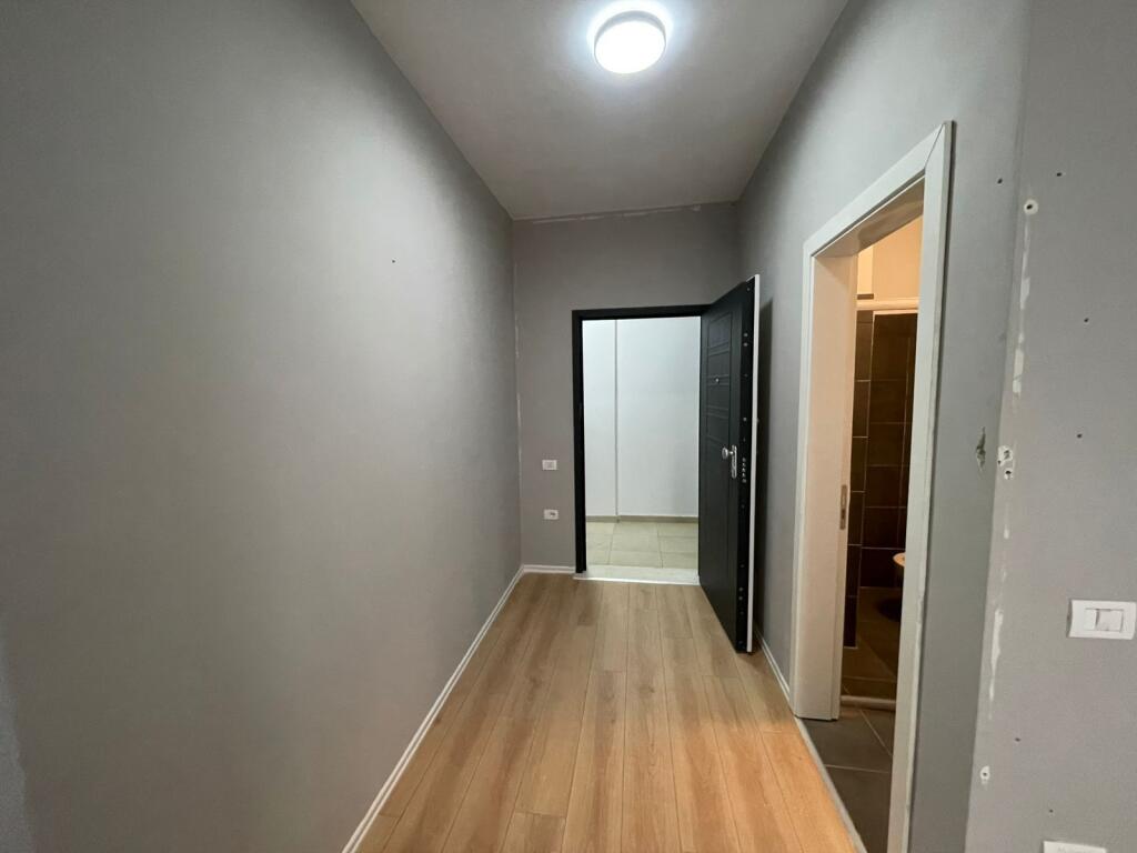 Ambjent Zyre per qira