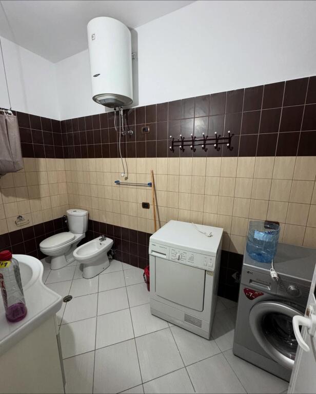 💥Shitet apartament 3+1 afer rruges Taulantia,Kavaje💥