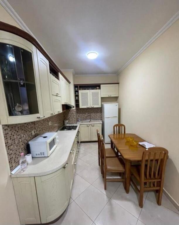 Japim apartament 1+1 me qera Kopshtit Botanik Zoologjik
